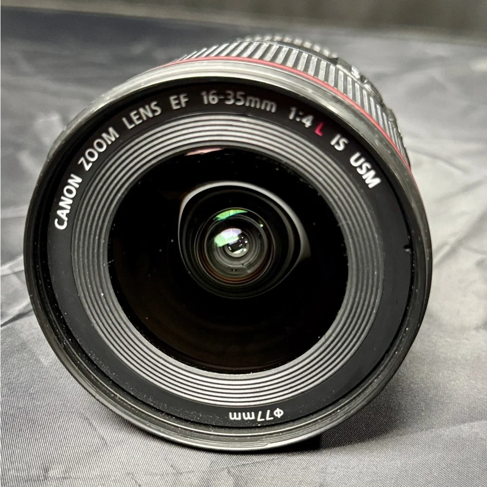 Canon EF 16-35mm f/4 L IS USM Zoom Lens - Great Condition!